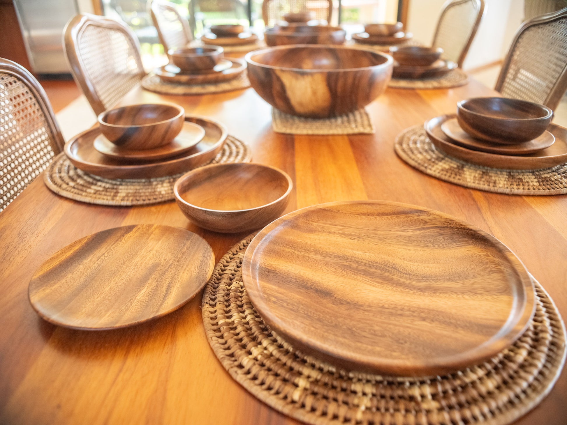 Monkeypod Dinner Sets image 1